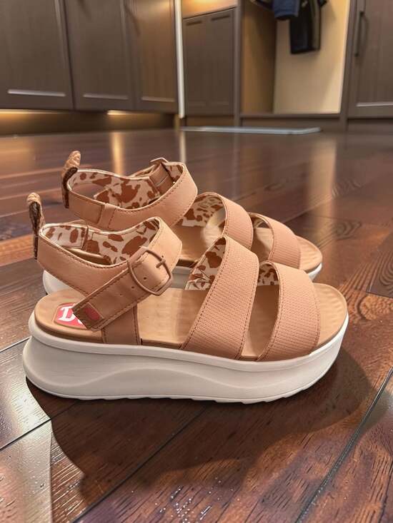 Hey Dude Shoes - Hey Dude Delray Buckle Classic Platform Sandals in Tan Size 9
